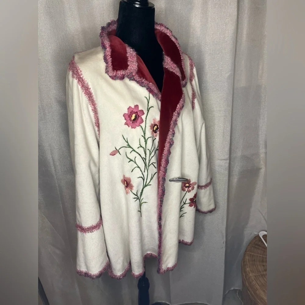 Reversable Bohemian ￼Velvet Burgundy & Off White 2 Tone Women's Jacket sz L-XL  - Picture 3 of 13